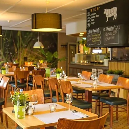 Hotel Campanile & Restaurant Zuid-oost