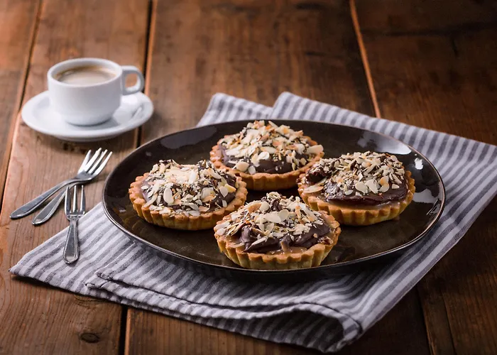 Campanile & Restaurant Zuid-oost מלון 3*