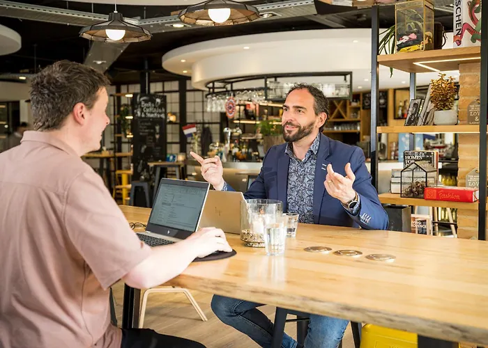 Campanile & Restaurant Zuid-oost 3*