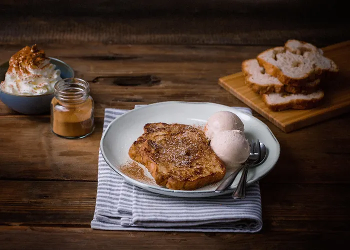 Hotel Campanile & Restaurant Zuid-oost 3*